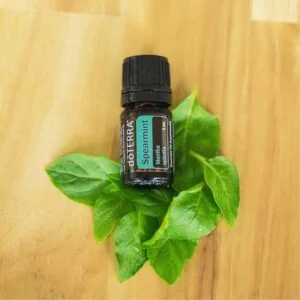 doTERRA marmora nospiedumu paplāte un doTERRAR SPEARMINT ēteriskā eļļa 15ml